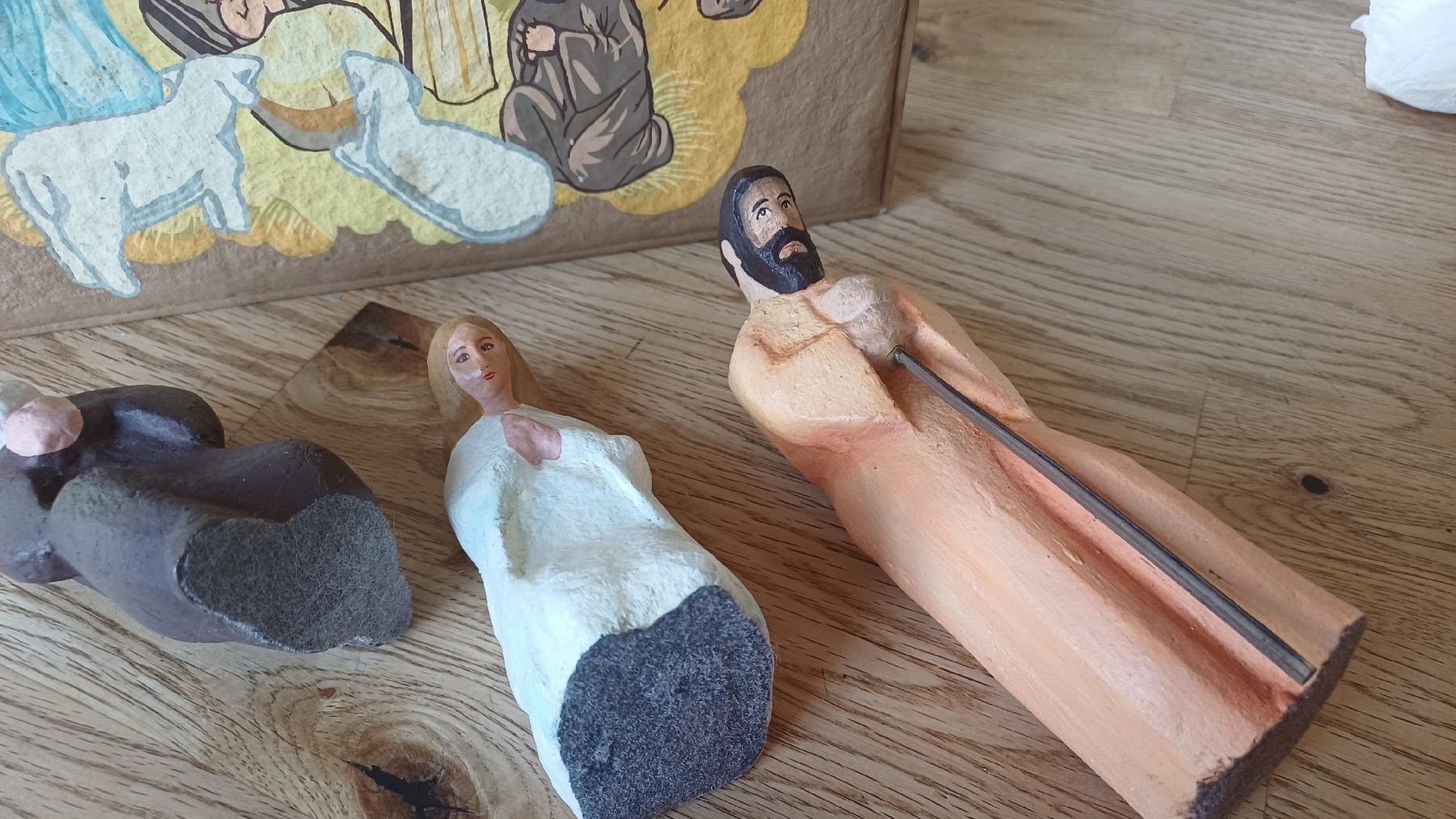 Figurines: Schöne Krippenfiguren aus Holz – D'occasion à Flawil par Pinkmalibu 5