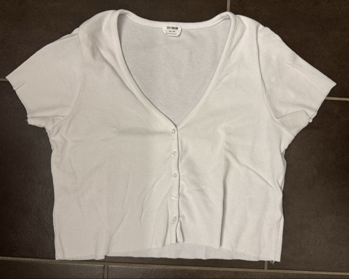 T-shirt: T-Shirt weiss – Usato da Beringen venduto da ste_bh8w
