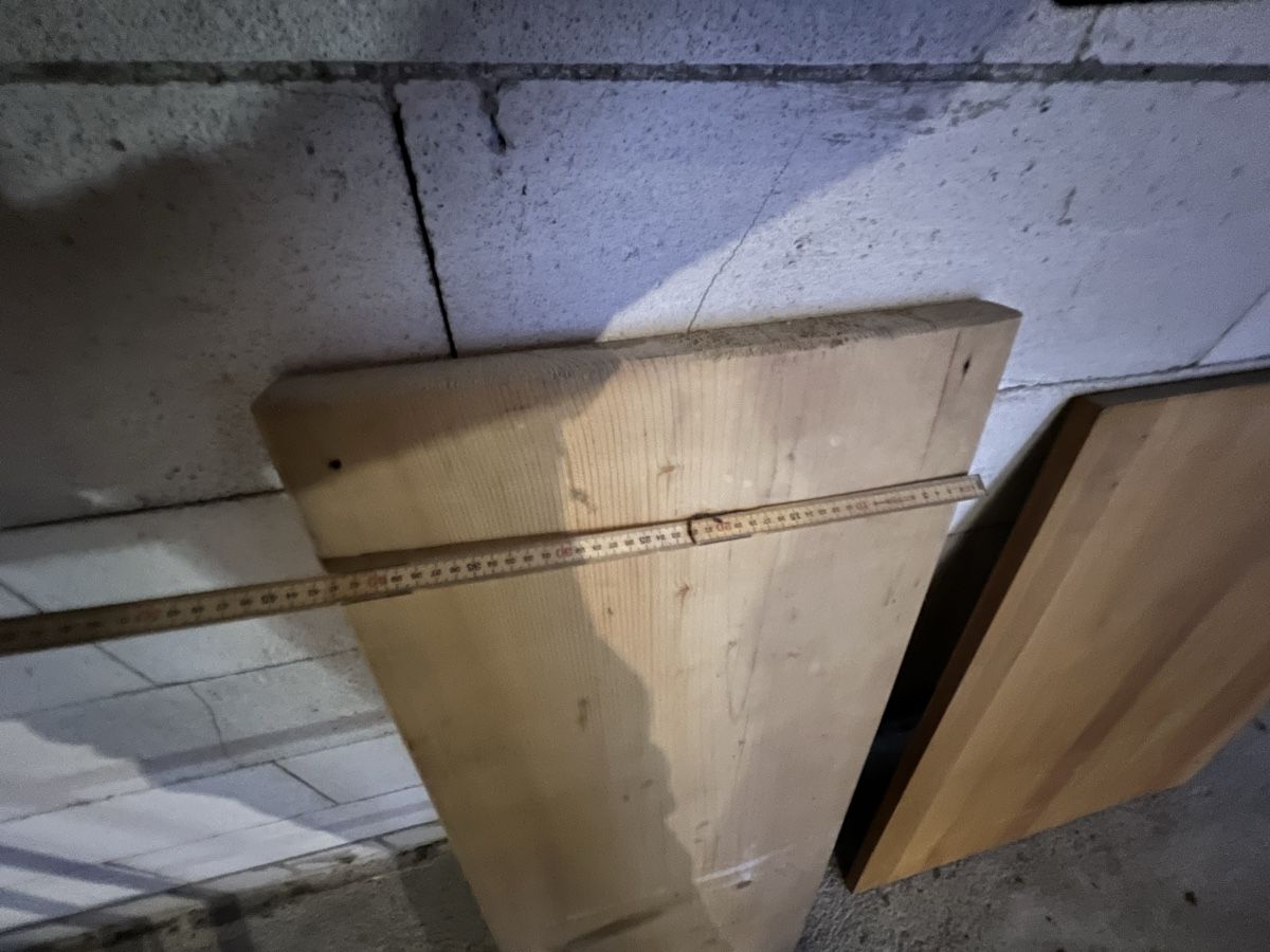 Articoli in legno: Holzbrett Brett Fichte – Usato da Niederrohrdorf venduto da beniledergerber 1