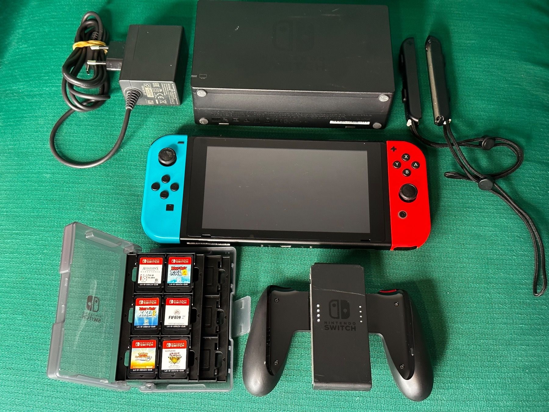 Nintendo Konsolen: Console Nintendo Switch – Gebraucht aus Troinex von