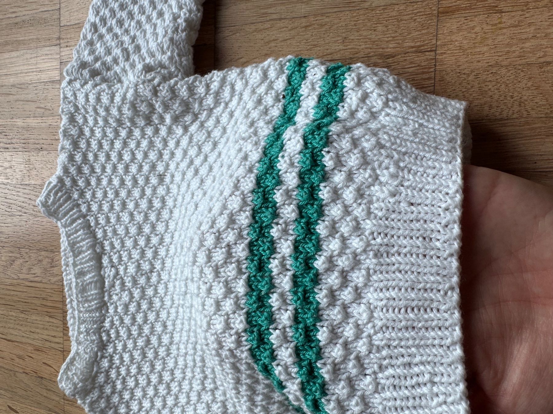 Maglioni & Felpe: Supersüsser Handgestrickter Kinder-Pullover, Grösse 62/68 – Usato da Zürich venduto da mybuybye 1