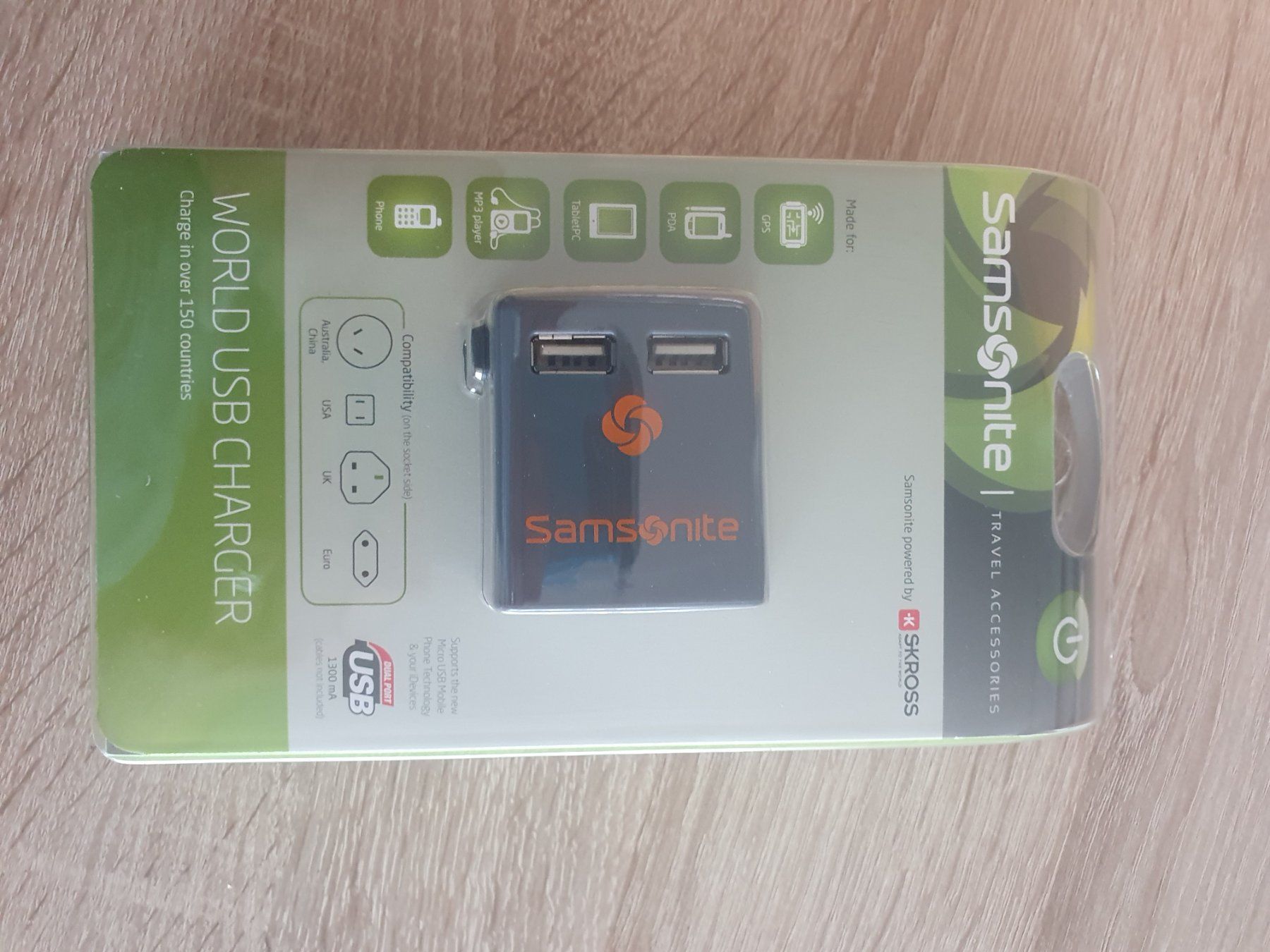 Samsonite Unità & Adattatore: Samsonite Reise World USB Charger – Nuovo e nell'imballaggio originale da Zürich venduto da Alibaba1234