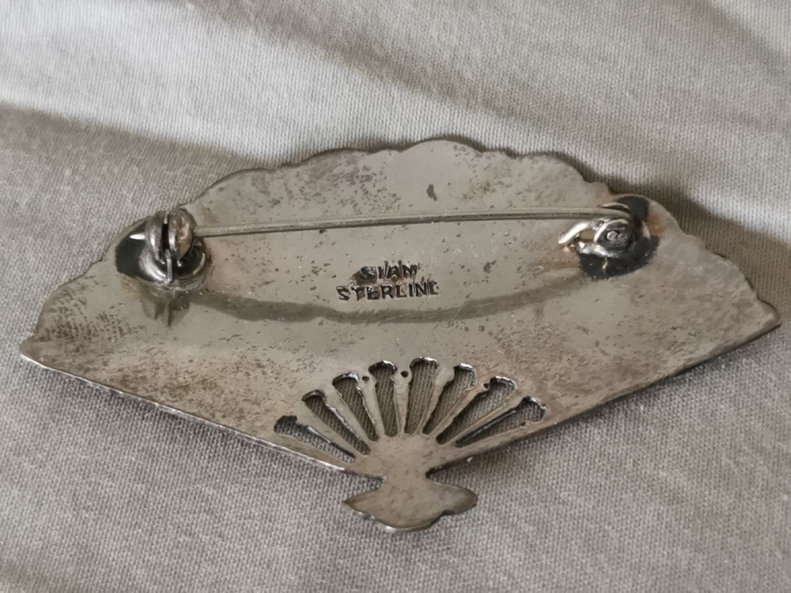 Broches & Aiguilles: Brosche aus Silber. – Neuf (Voir description) à Schlieren par vlalif 2