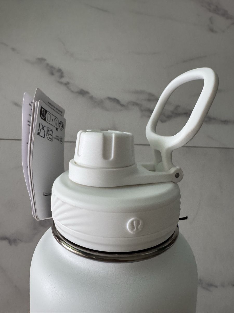 Trinkflaschen & Thermosflaschen: NEUE LULULEMON Trinkflasche weiss 950 ml – Neu und originalverpackt aus Lyss von Kindergarten2015 3