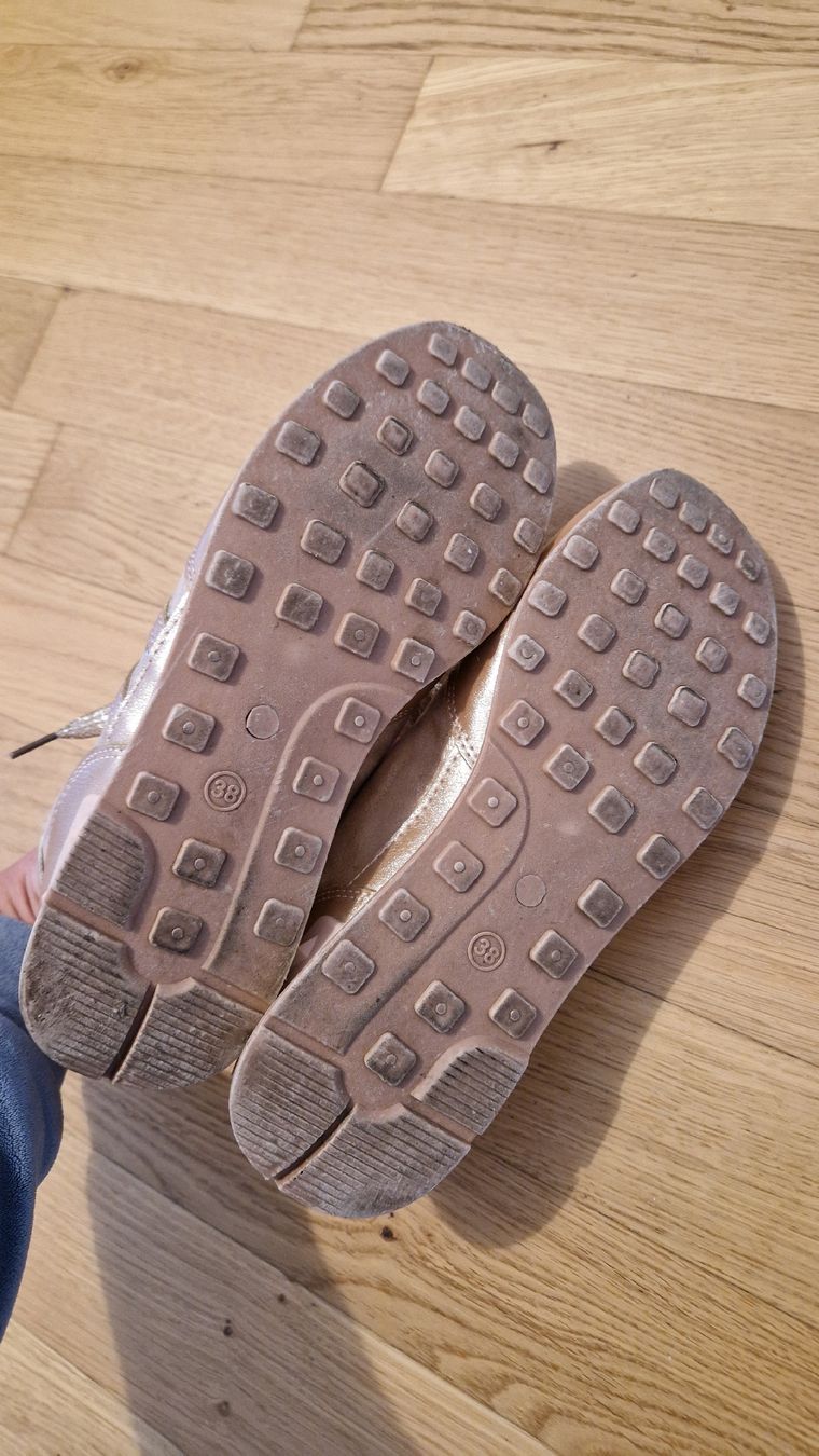 Scarpe da donna: Schuhe sneakers 37 – Usato da Zug venduto da opo_cy5d 3