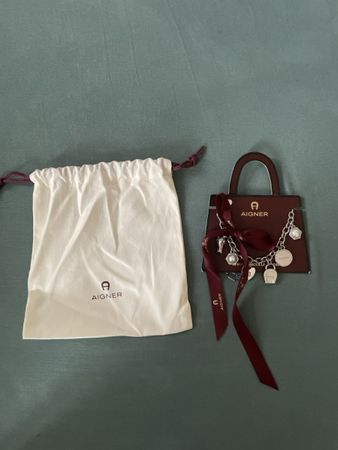 Aigner Silber Charm neuwertig original
