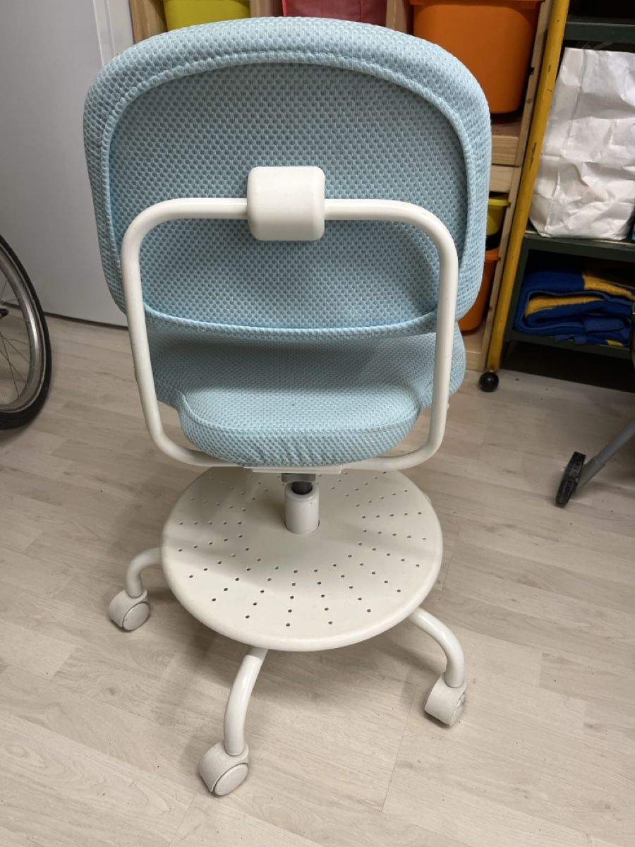 Sedie a rotelle: Ikea Kinderstuhl – Usato da Zürich venduto da 13ple 1
