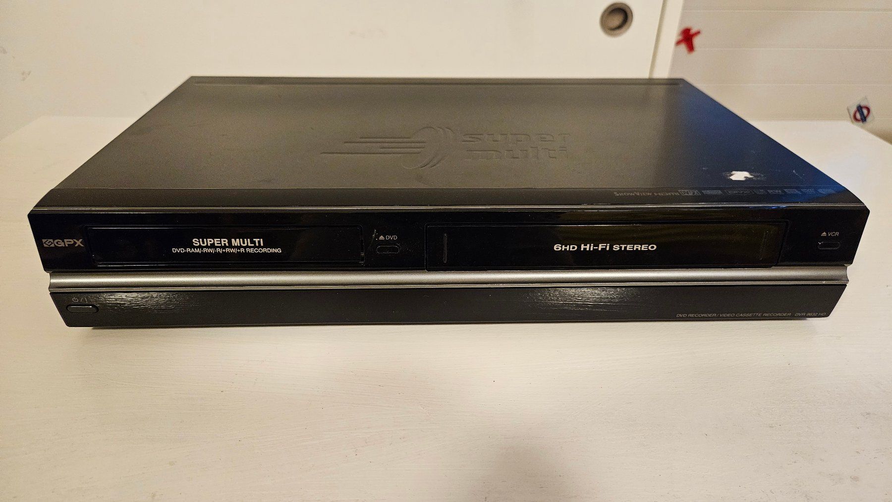 Multimediaplayer & Streamer: GPX Super Multi VHS/DVD Player/Rekorder – Defekt aus Männedorf von egl_nfg9