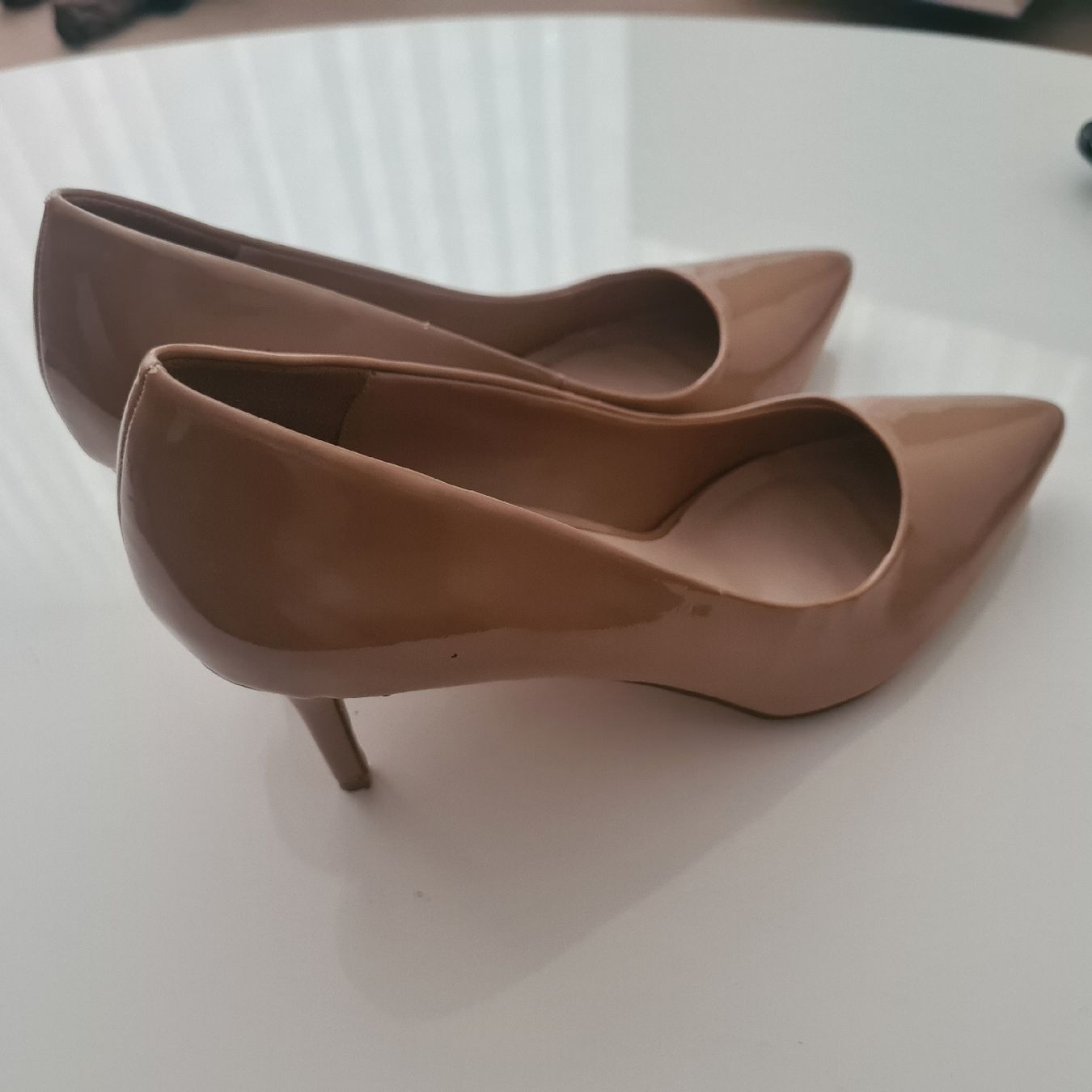 Scarpe da donna: Absatzschuh  Hellbraun Lack Gr 8 (42) – Usato da Steinen venduto da turbogeiss99 4