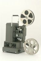 Vintage Filmprojektor Bolex für Filmliebhaber
