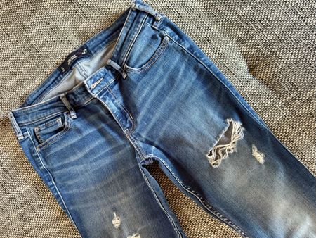 Hollister Super Skinny Jeans Gr. 27 (W27)