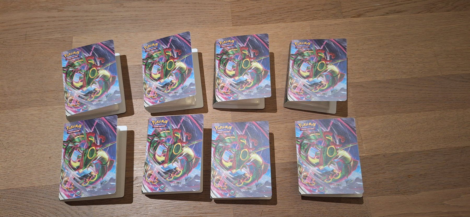 Pokémon Carte collezionabili: 8 Evolving Skies Mini Portofolio – Usato da Cully venduto da ffllaasshh