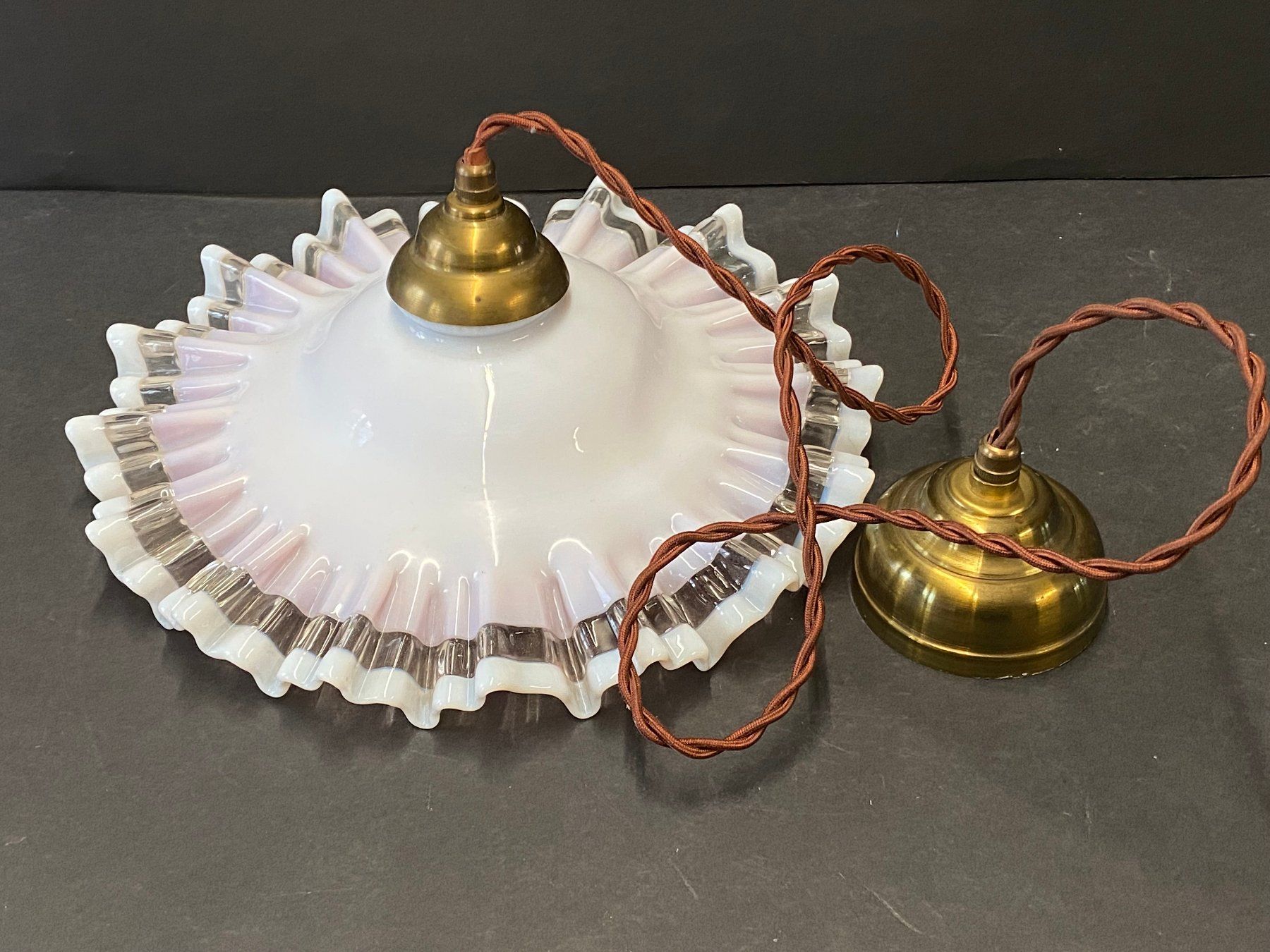 Lampade: Wunderschöne Seltene Jugendstil Lampe Opalinglas & Messing – Usato da Schaffhausen venduto da vintageville 8