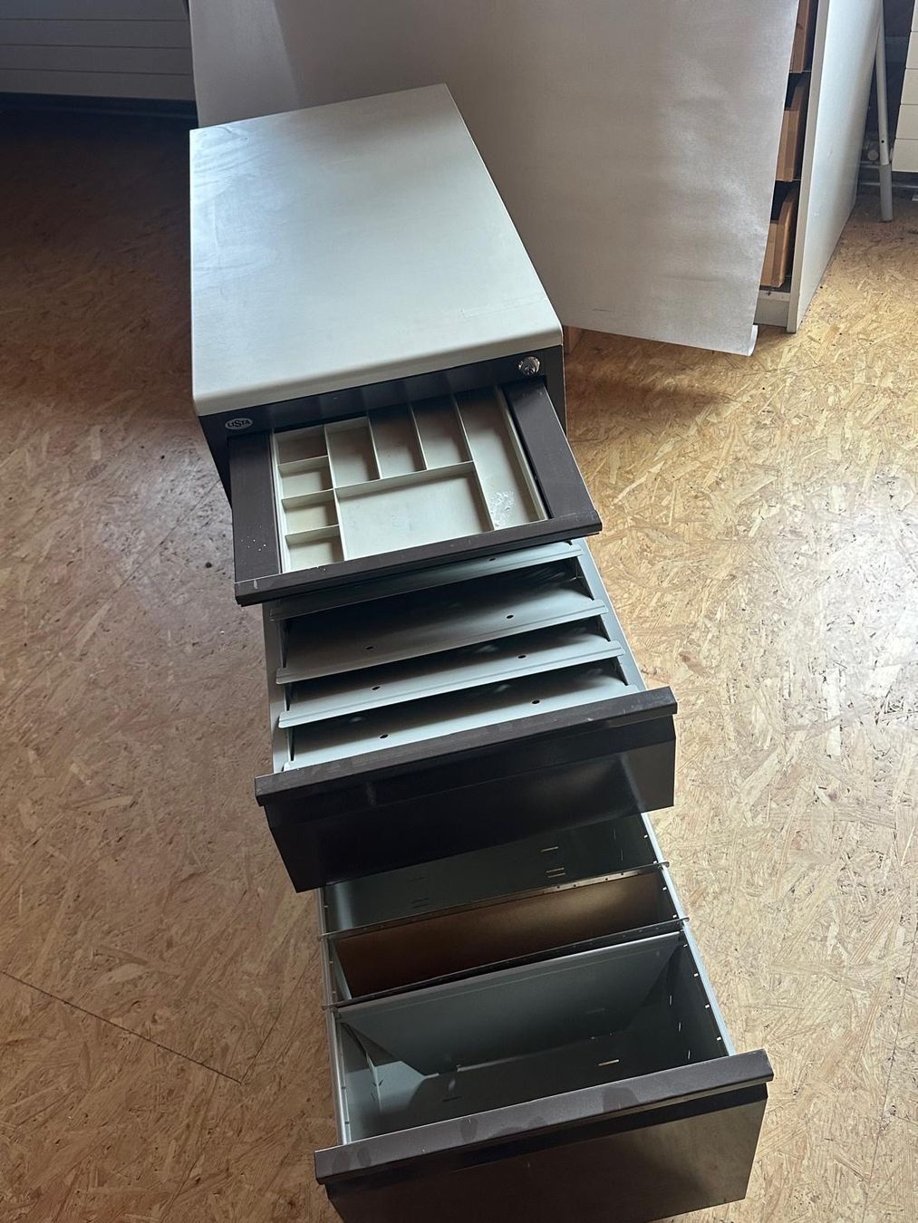 Lista Armadi: LISTA Schubladenschrank – Usato da Jens venduto da knorrli08 2