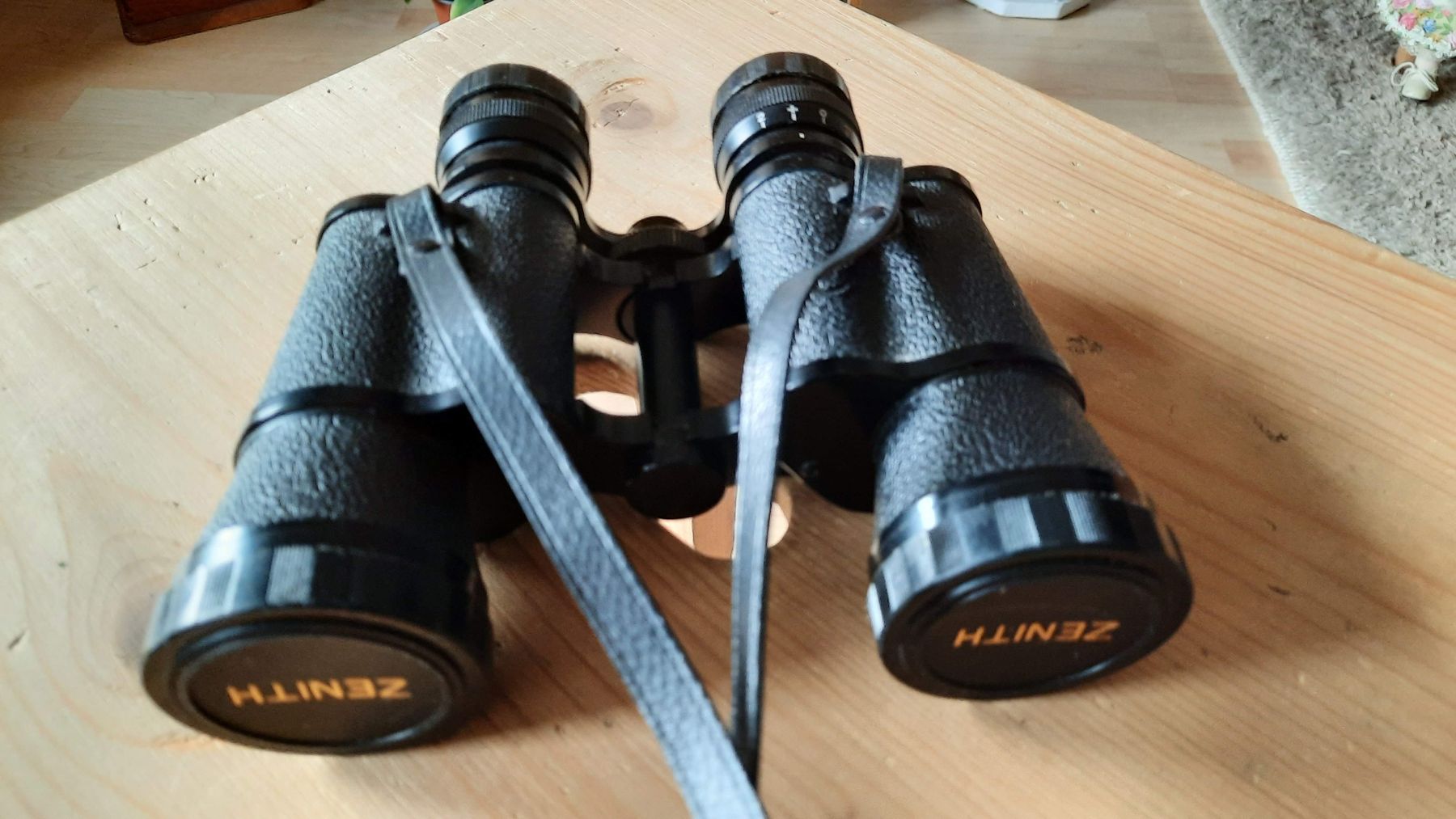 Zenith Binocoli: Zenith Fernglas 8x40 mit Tasche  – Usato da Chur venduto da Erasi 5