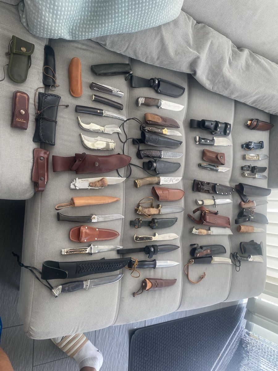Zubehör: Collection de couteaux de chasse  – Gebraucht aus Chavornay von sof_wh6r