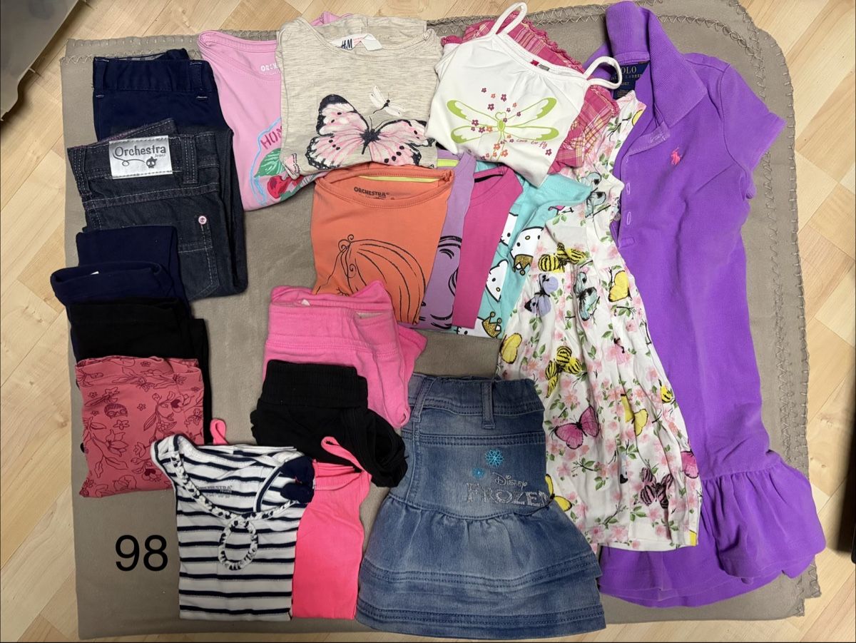 Lotti & Set di vestiti: Kleiderpaket Mädchen Grösse 98 – Nuovo (secondo la descrizione) da Granges-Paccot venduto da Fwaeber