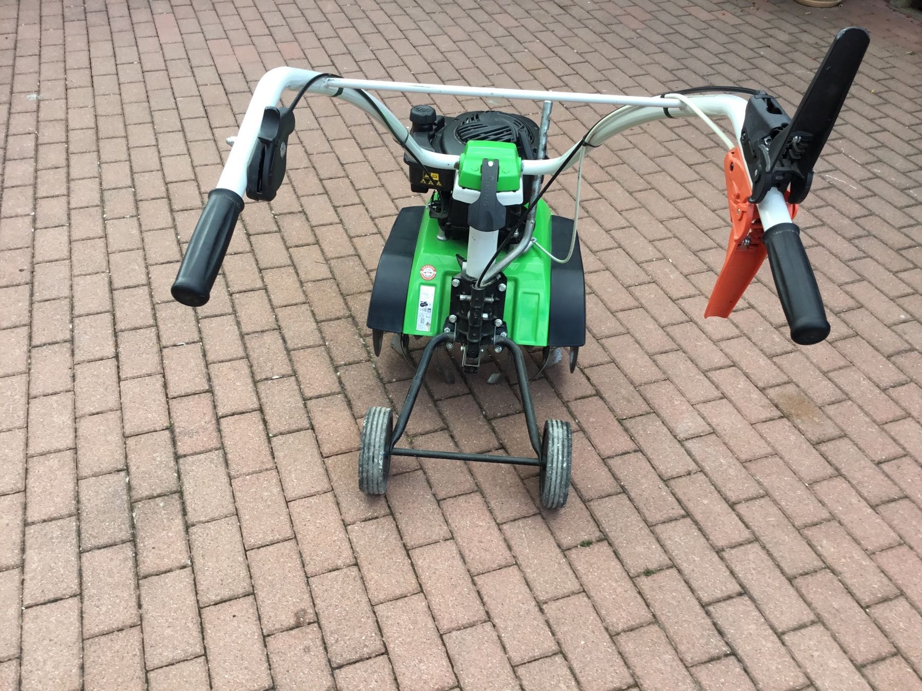 Toutes les machines: Gartenkacke – D'occasion à Oberstocken par Jetsidecars 2