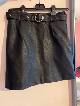Kurzer Lederoptik Rock H&M