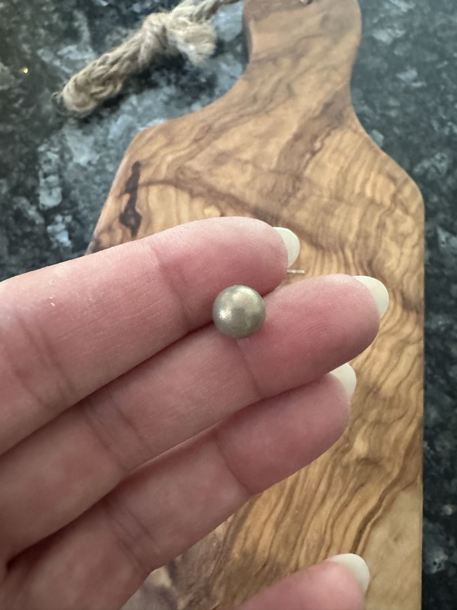 Orecchini pendenti & Orecchini a lobo: 2 Paar Ohrstecker Perle in grau – Nuovo (secondo la descrizione) da Altendorf venduto da Eastwick4 2
