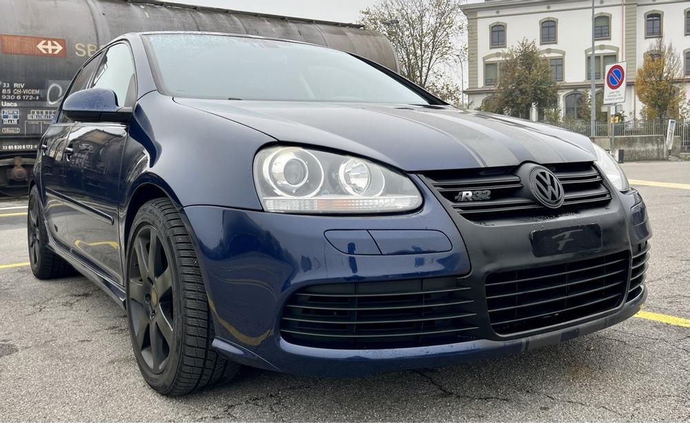 VW Golf R32