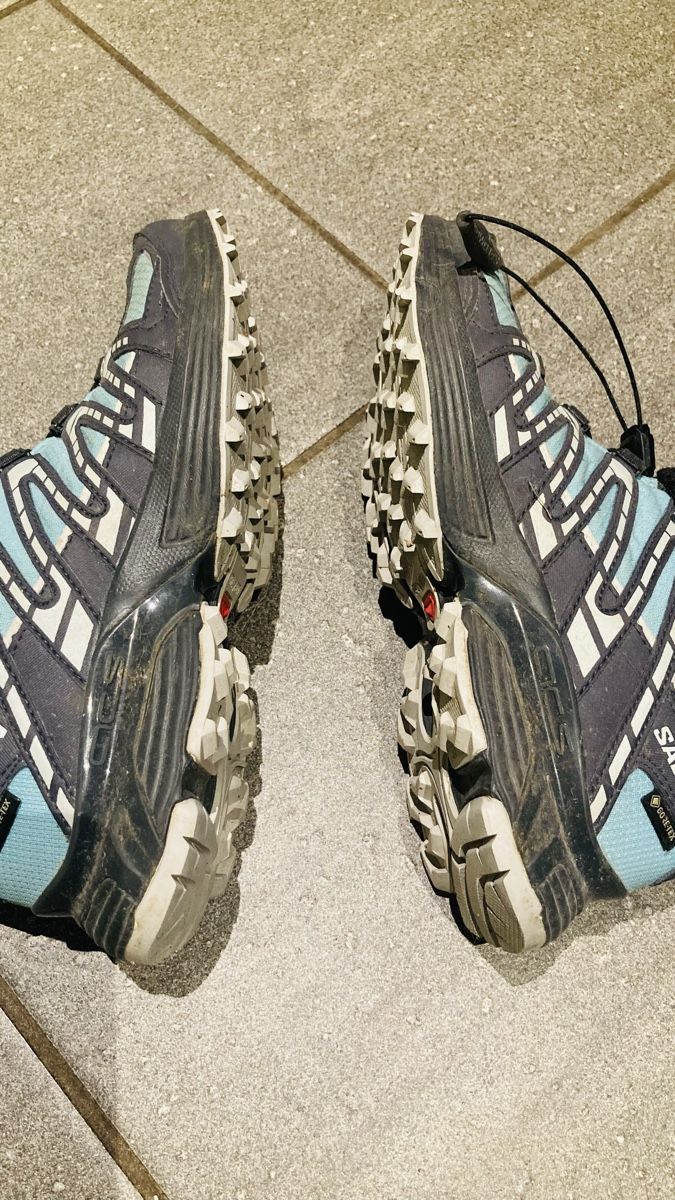 Salomon Scarpe da donna: Salomon Gore-Tex Wanderschuhe  – Usato da Läufelfingen venduto da petit-nicola 3