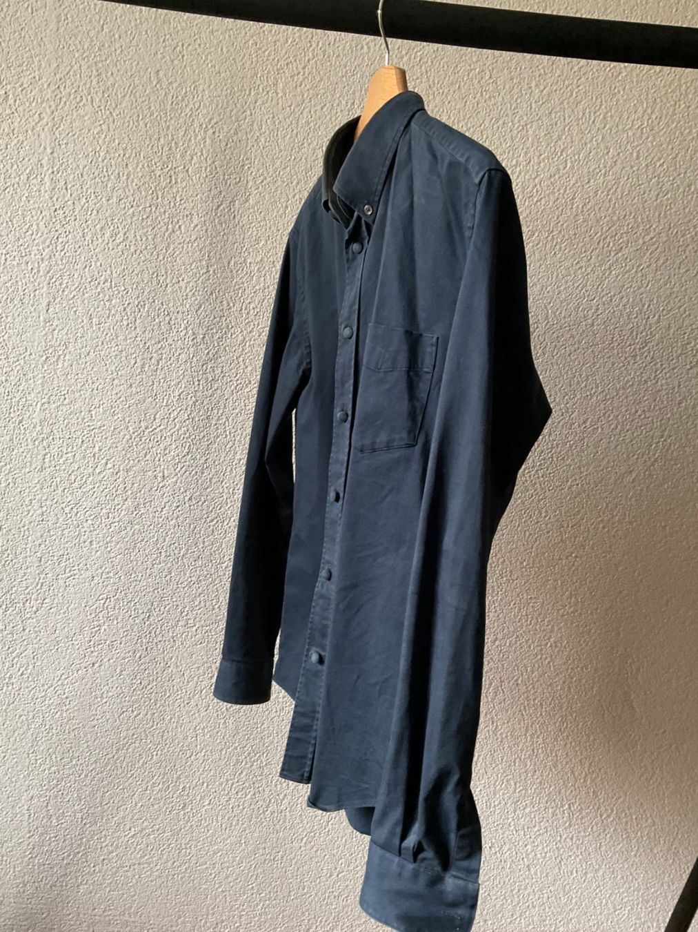 Acne Studios T-shirt: Acne Studios Hemd ISHERWOOD PLAIN Grösse 46 – Nuovo (secondo la descrizione) da Zürich venduto da DavidMoblerbaum 4