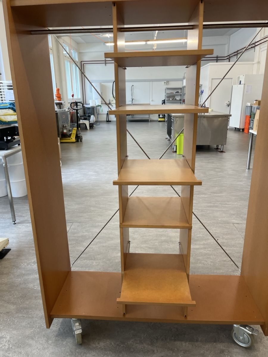 Guardaroba: Design Garderobe auf Rollen – Usato da Illnau venduto da flamingo007 1