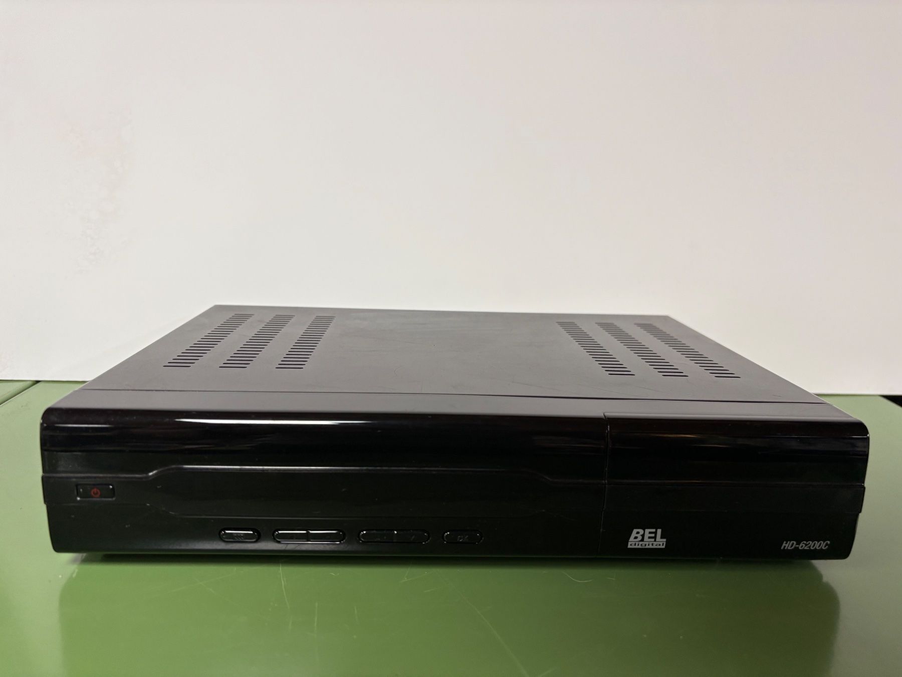 Récepteurs: BEL HD-6200C Digitaler Kabelreceiver – D'occasion à Weite par FTW-AG