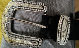 Schicker Herren Ledergürtel mit Glitzerschnalle