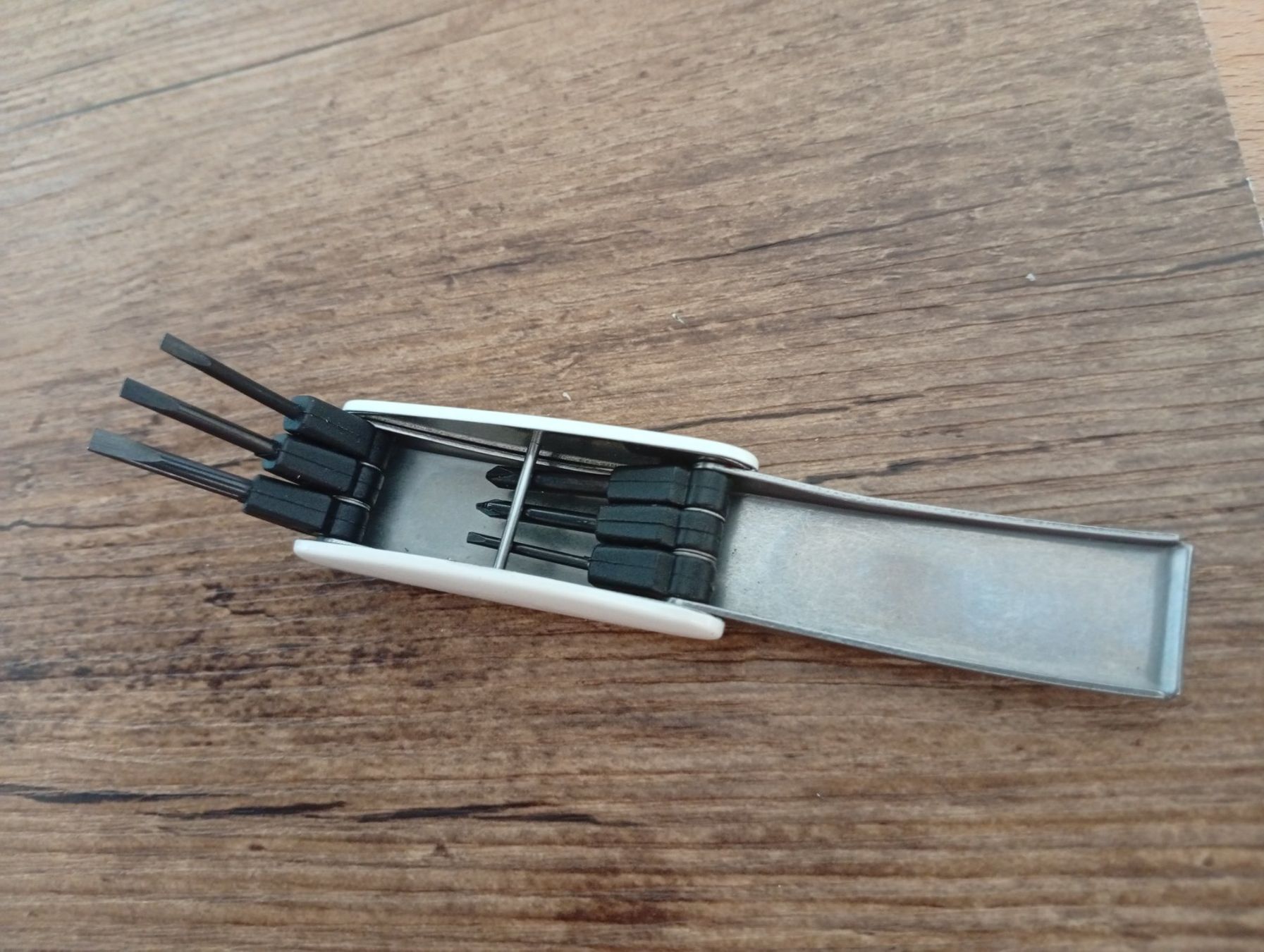 Reishauer Alle Werkzeuge: Kleines Werkzeug Set Reishauer – Neu (gemäss Beschreibung) aus Winterthur von Rogue01 2