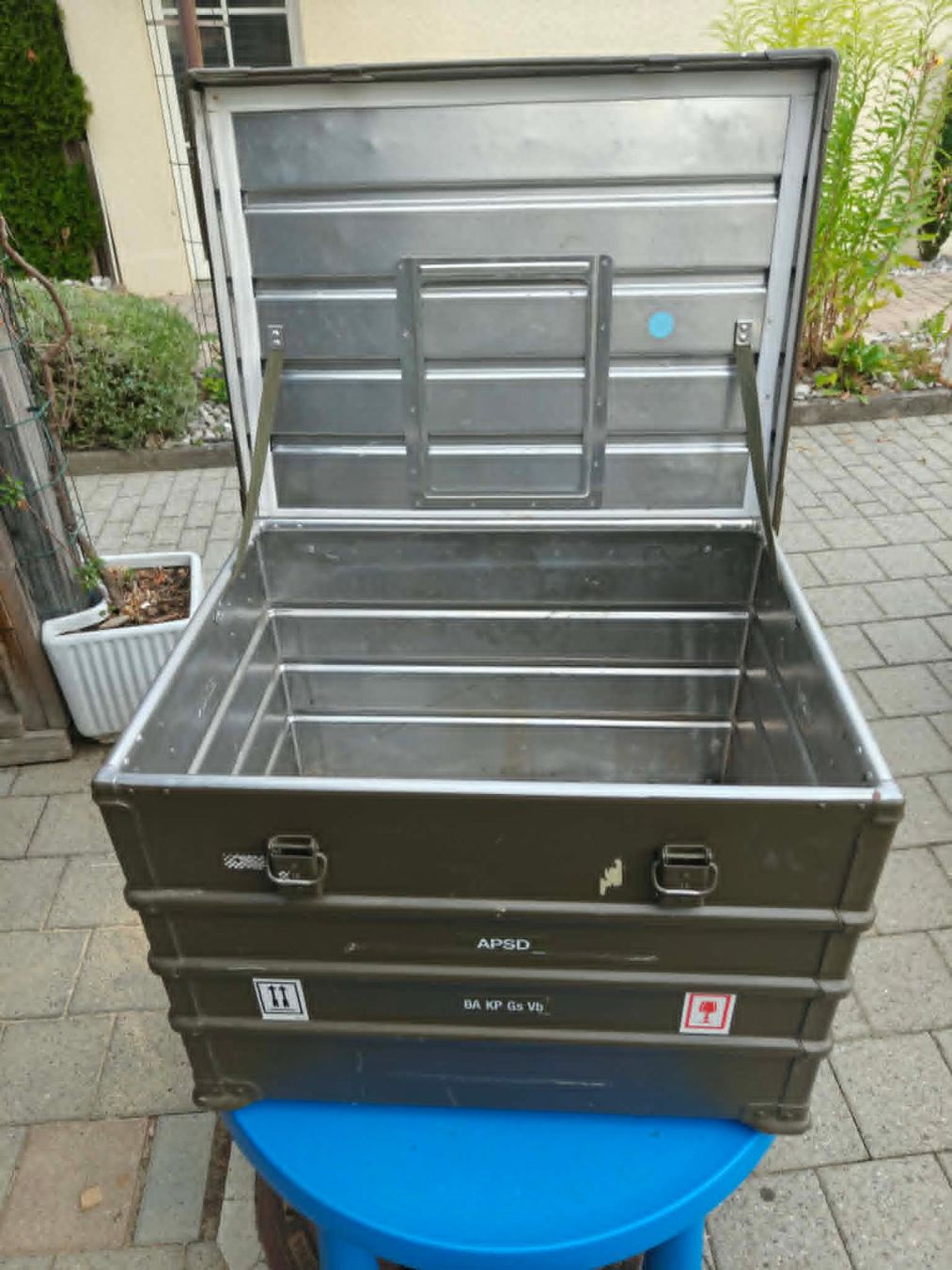 Caisses de transport: Deux caisses Stanex aluminium type militaire – D'occasion à Gurmels par kikas28 1
