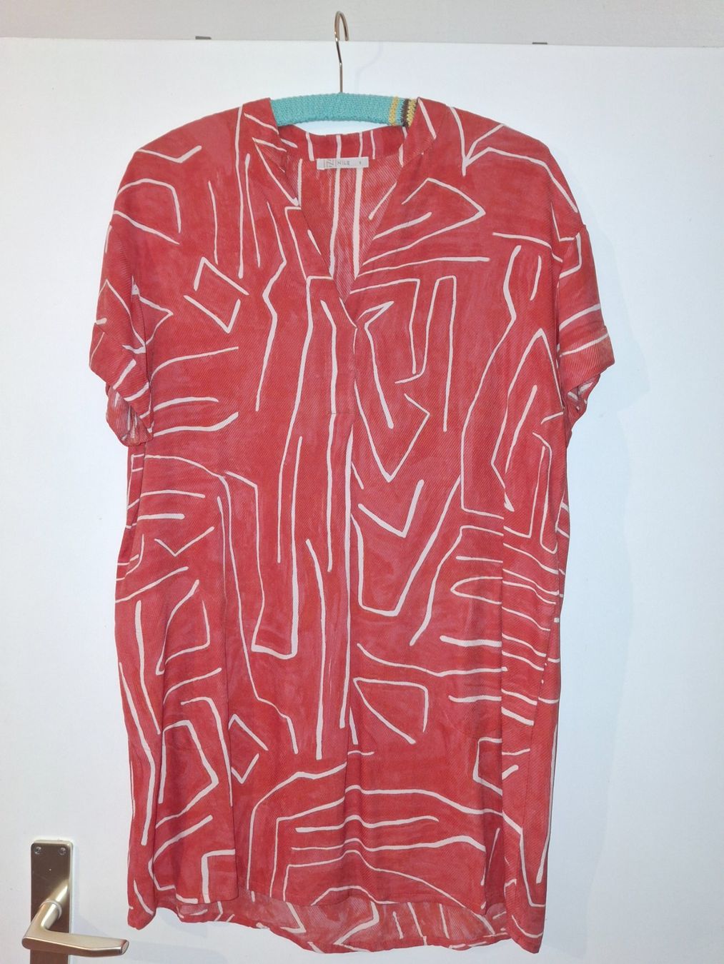 Nile Robes: Tolles Nile-Kleid – D'occasion à Wiesendangen par Niciu