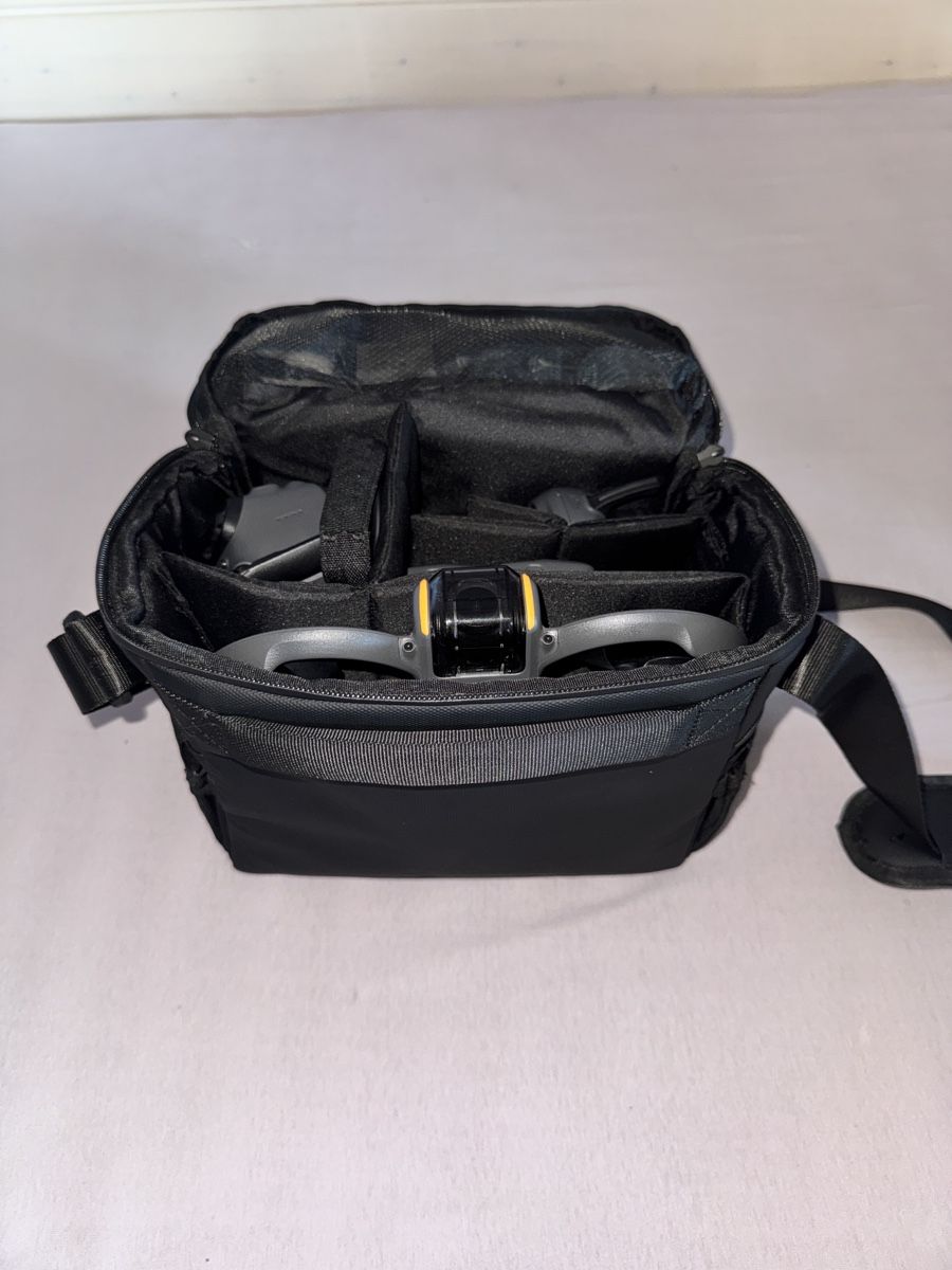 DJI Action Cam: DJI Avata 2 Drone Combo with ALL Accessories Used – Usato da St. Gallen venduto da Minoslump 1