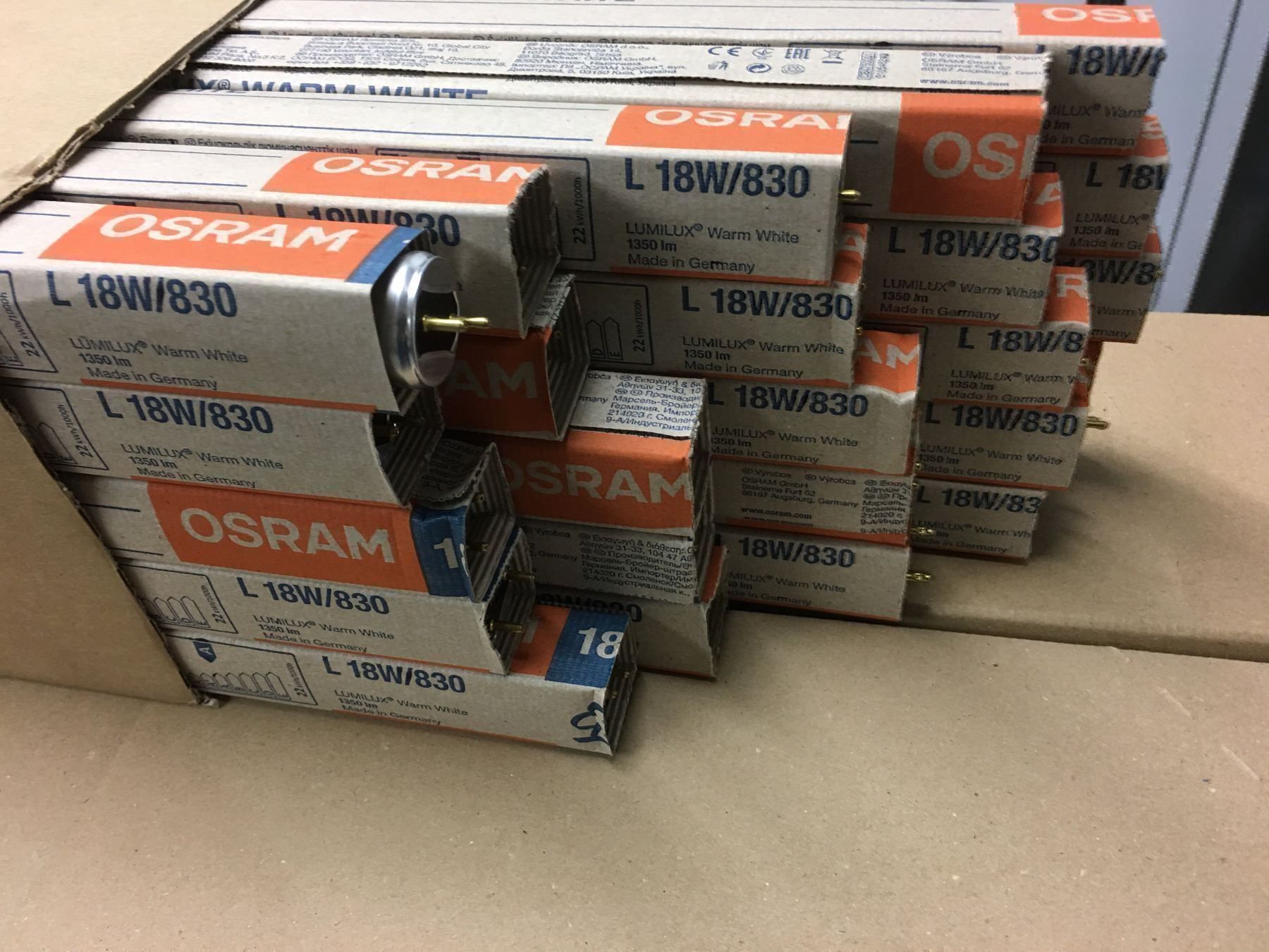 Lampade: Pack mit 25 x Leuchtröhren Osram – Nuovo e nell'imballaggio originale da Zürich venduto da ELPESCADILLA