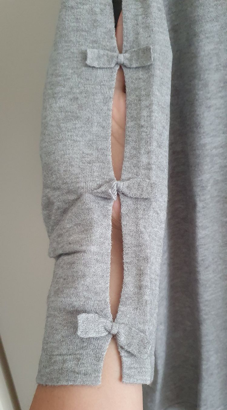 Pullover & Sweatshirts: Pullover Grösse 42 – Gebraucht aus Neuenhof von mariah05 1