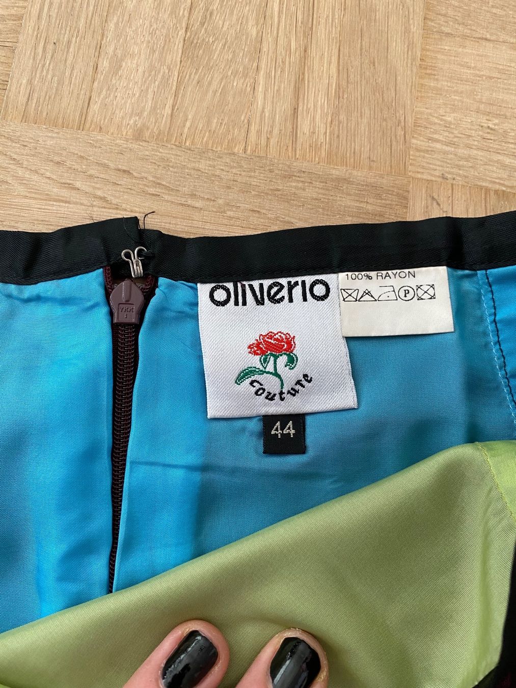 Gonne: Designerrock von Oliverio Couture – Usato da Zürich venduto da Basilou98 1