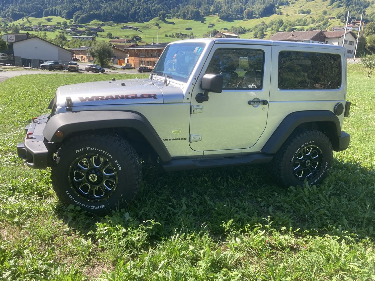 Jeep Automobili: Jeep Wrangler 2.8 crd – Usato da Jenaz venduto da dan_8ftl 1