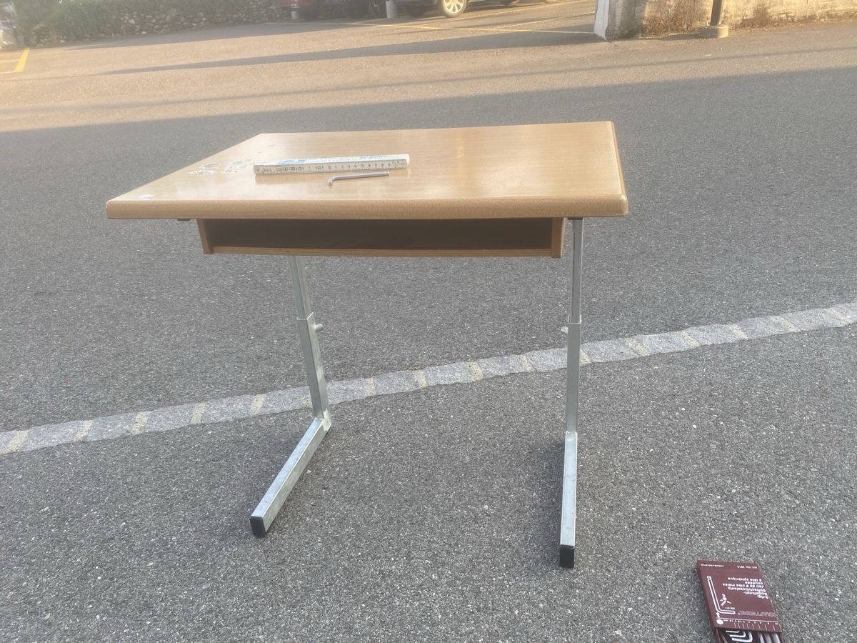 Scrivanie: Table d’école vintage  – Usato da Concise venduto da collinet.1426 6