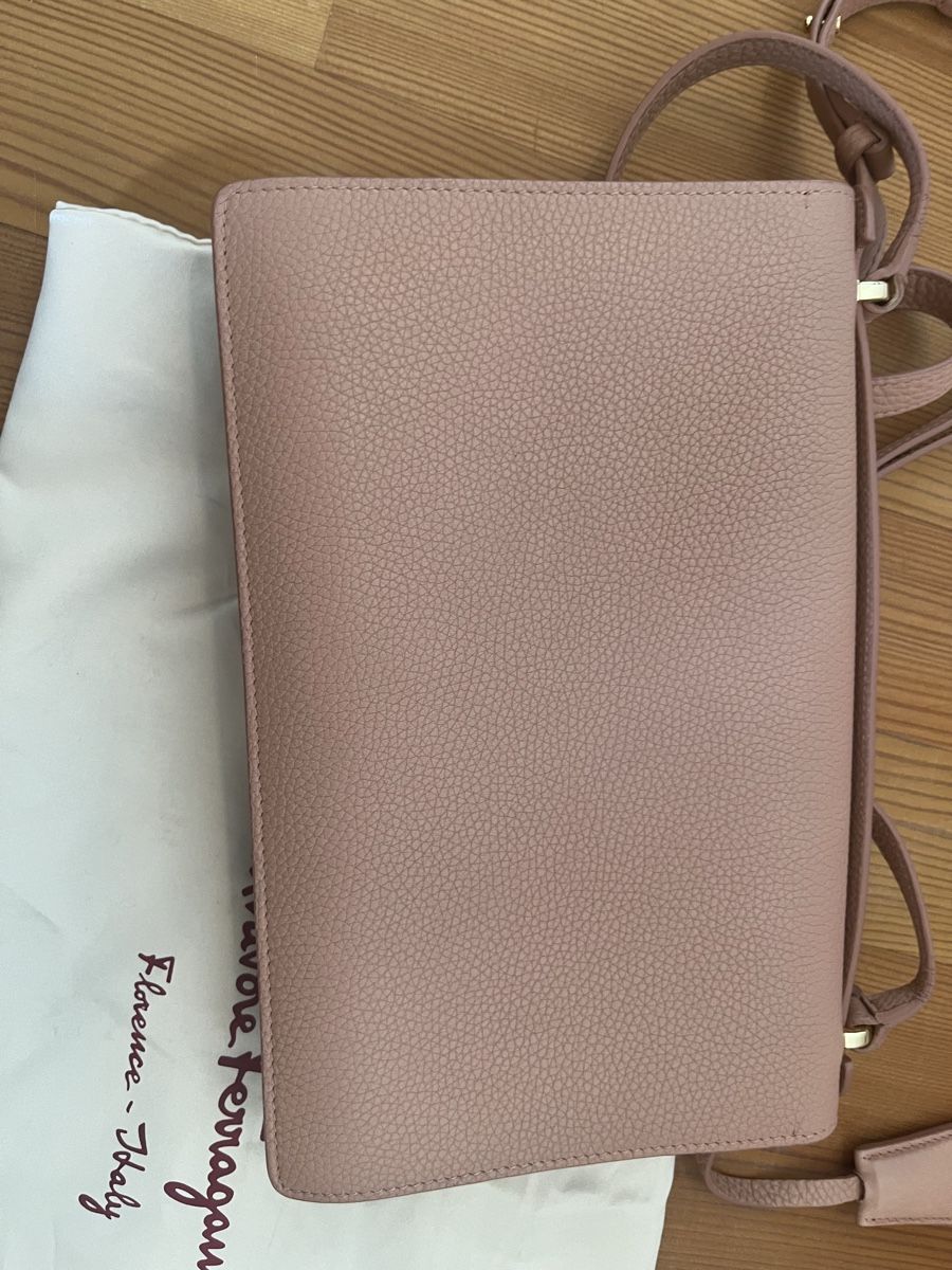 Salvatore Ferragamo Borse da donna: Salvatore Ferragamo Handtasche - Aileen – Nuovo (secondo la descrizione) da Meggen venduto da Wydvi 2
