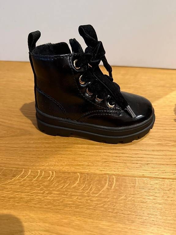 Scarpe per ragazzi: Kinderschuhe Grösse 21 – Usato da Adligenswil venduto da jimbo89 1