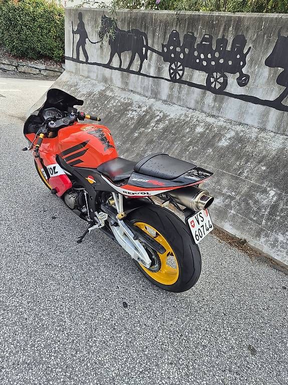 Strada: Honda cbr 600RR – Usato da Riddes venduto da fab_78yf 1