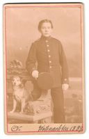 Fotografie Junger Kadett in Uniform mit 