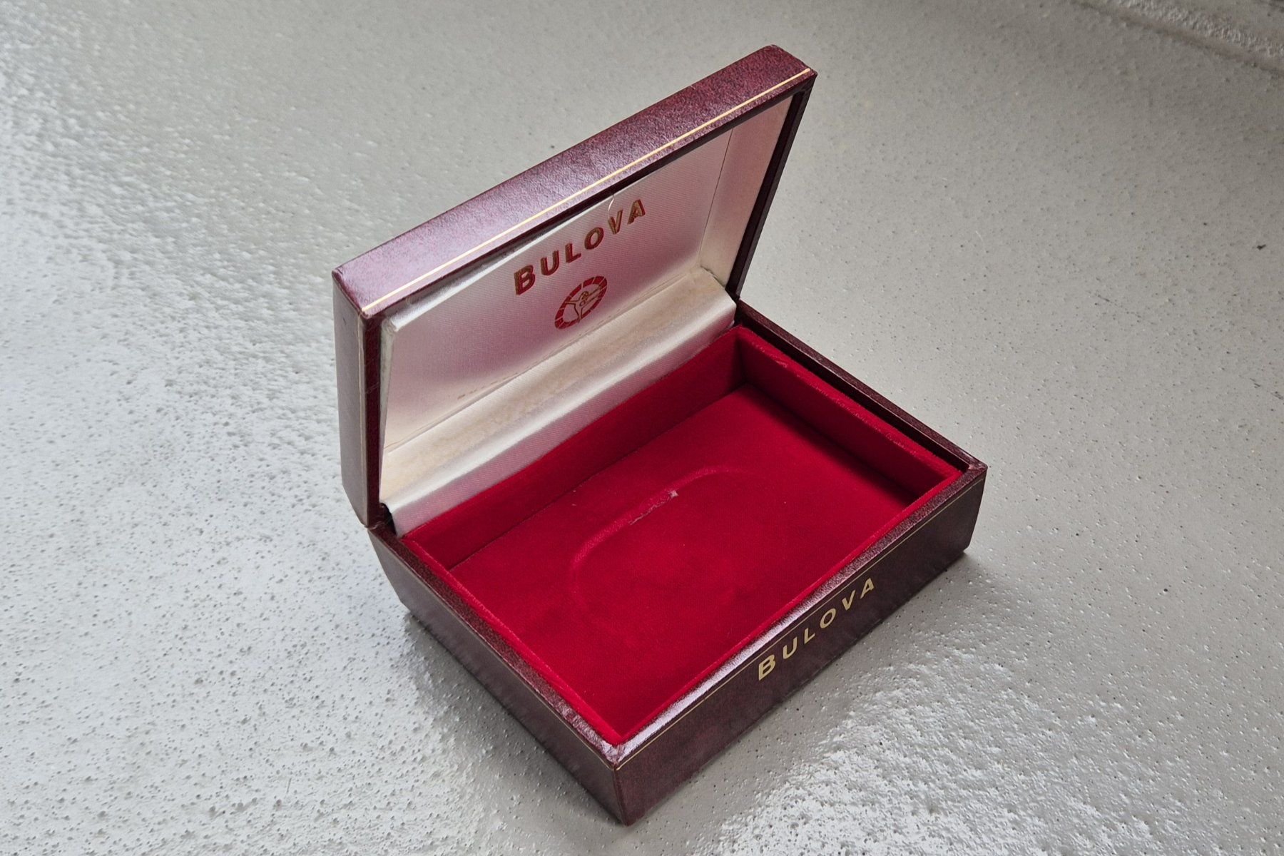 Bulova Scatole porta orologi: alte Uhrenschachtel BULOVA – Usato da Zürich venduto da brinkosos 3