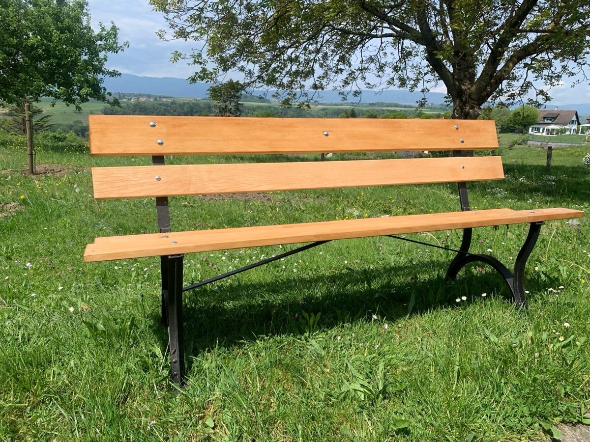 Panchine: Banc de jardin en bois massif – Nuovo (secondo la descrizione) da Vufflens-la-Ville venduto da stu_29hy