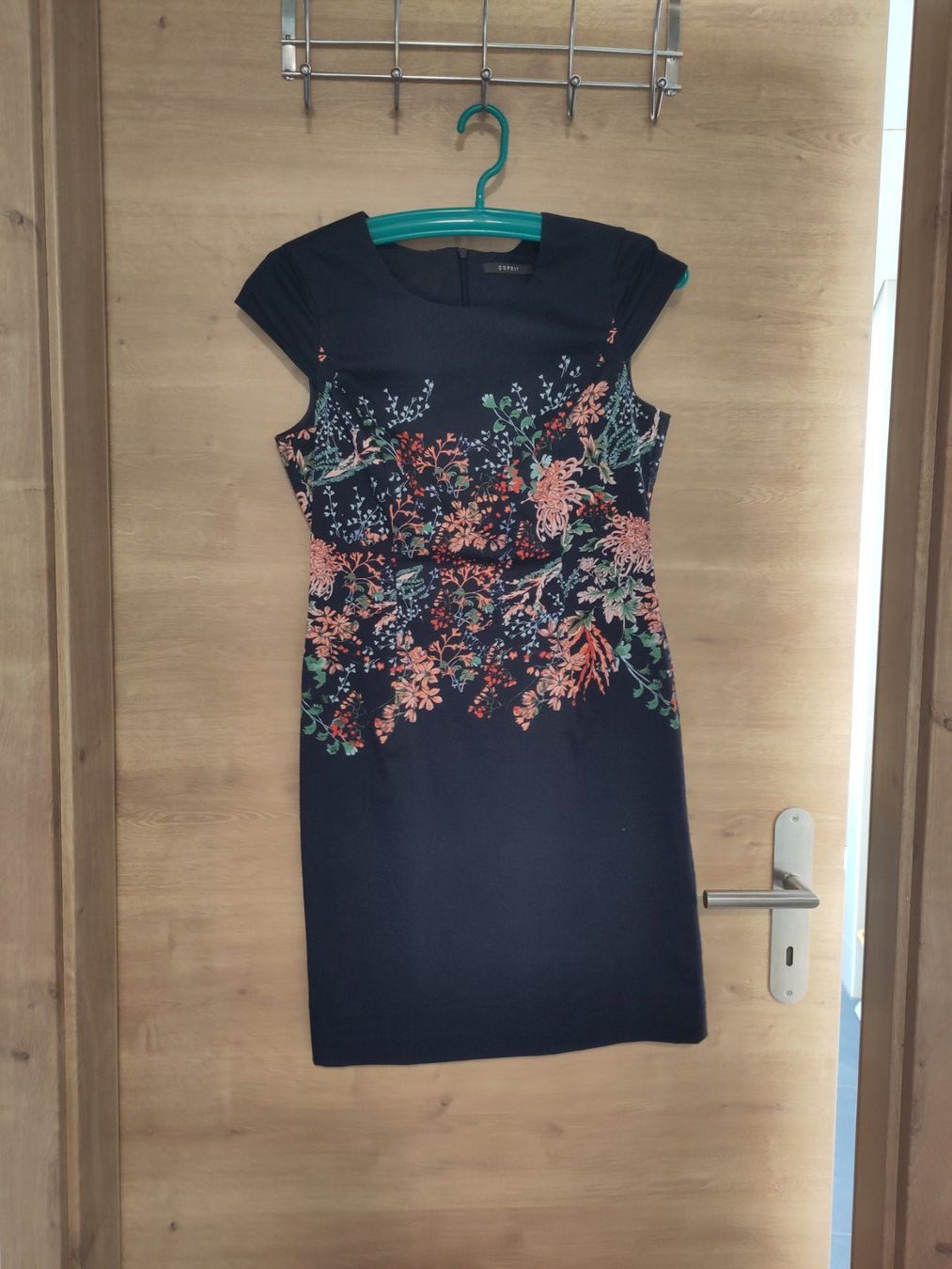 Esprit Vestiti: 4 Robes – Usato da St-Aubin FR venduto da FBADF 1