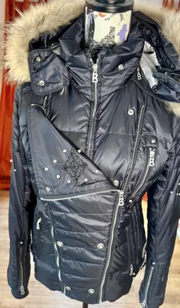 Bogner Daunenjacke mit Pelzkapuze, Grösse M-40, schwarz