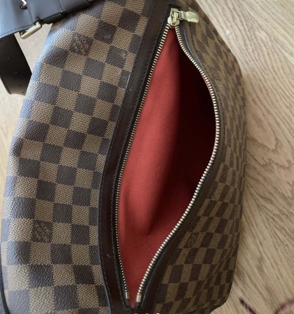Louis Vuitton Borse: Borsa Louis Vuitton Damier Ebene tracolla usata – Usato da Lugano venduto da sab_8kdb 8