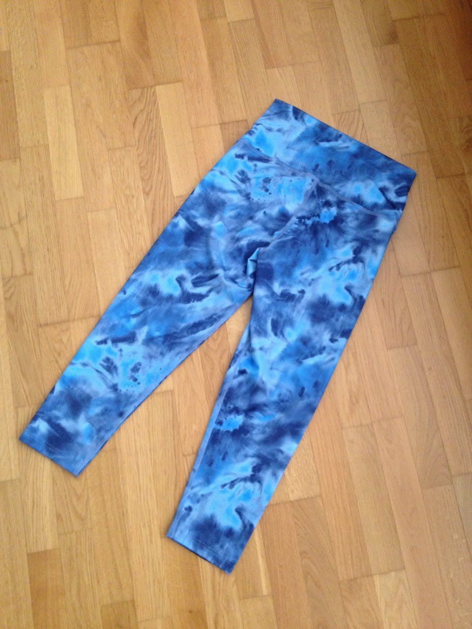 Leggings: Kurze Sport Leggins – Gebraucht aus Dübendorf von Fip05 2