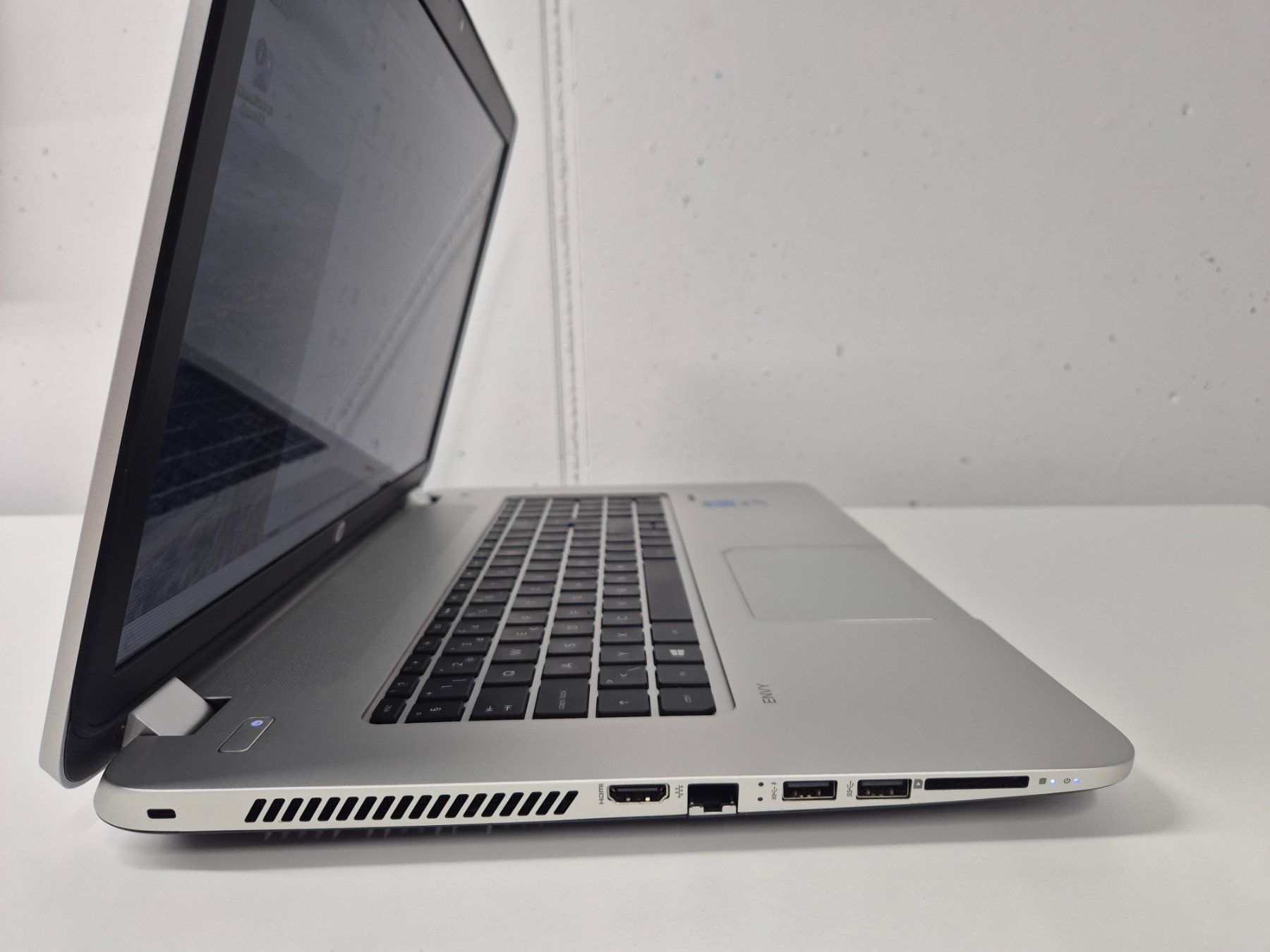 Hewlett Packard Notebook: HP ENVY Notebook Intel Core i7 mit Win11 – Usato da Sitterdorf venduto da Lenggi7 1
